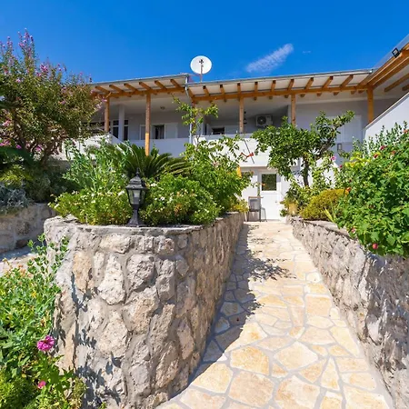 Djurkovic Apartment